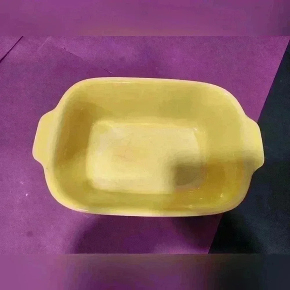 Pfaltzgraff Village Pattern Yellow Ribbed Baking Dish Loaf Pan 1983 Vintage 16oz - Picture 2 of 5